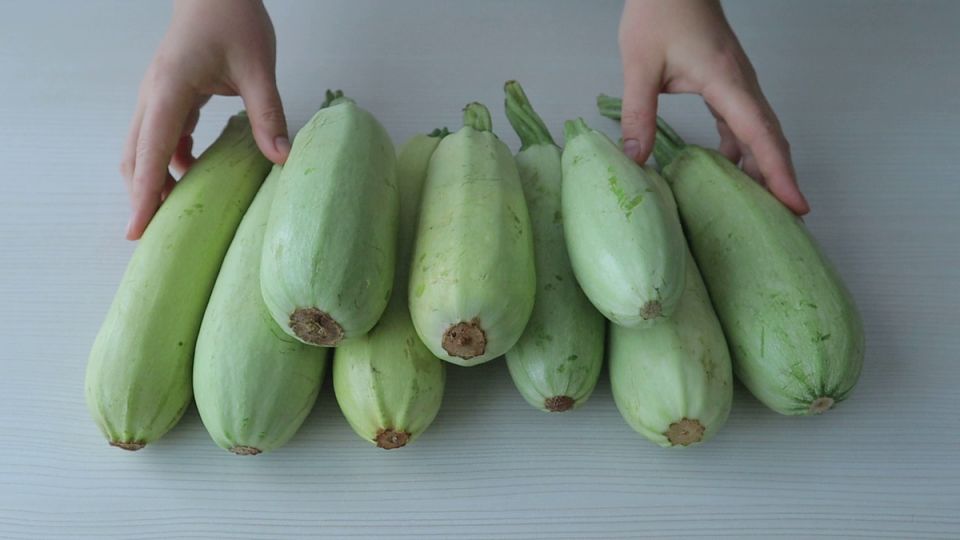 Преобразите урожай кабачков: Топ-10 идей для кулинарных шедевров на зиму