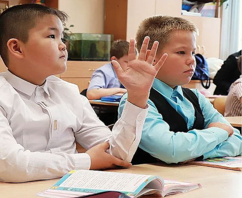 Иностранные дети будут учиться в России за деньги: новые правила образования