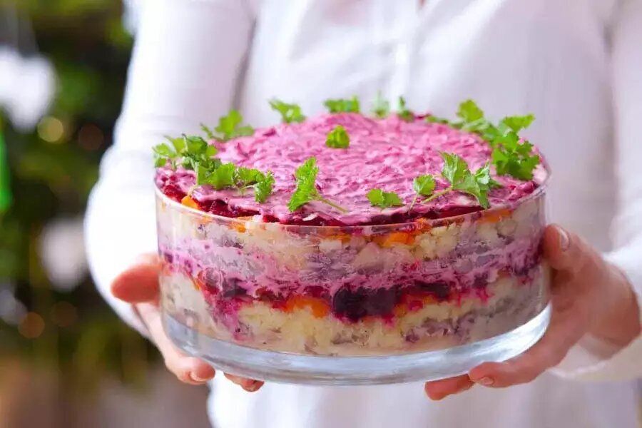 Секреты идеальной шубы: как удивить гостей вкусным салатом