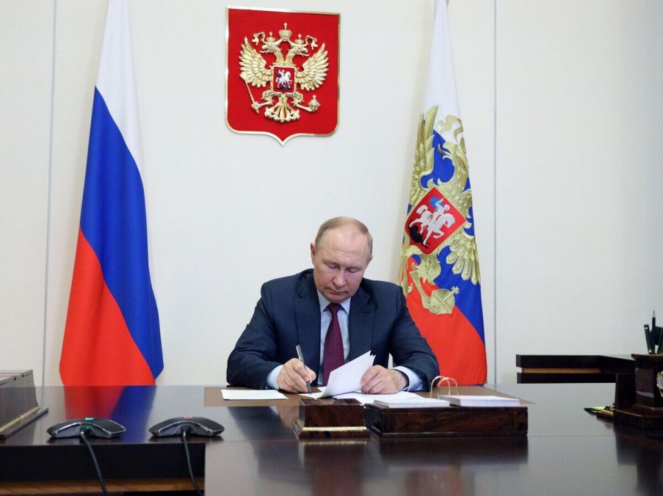 Путин внедряет новые законы в ключевых областях