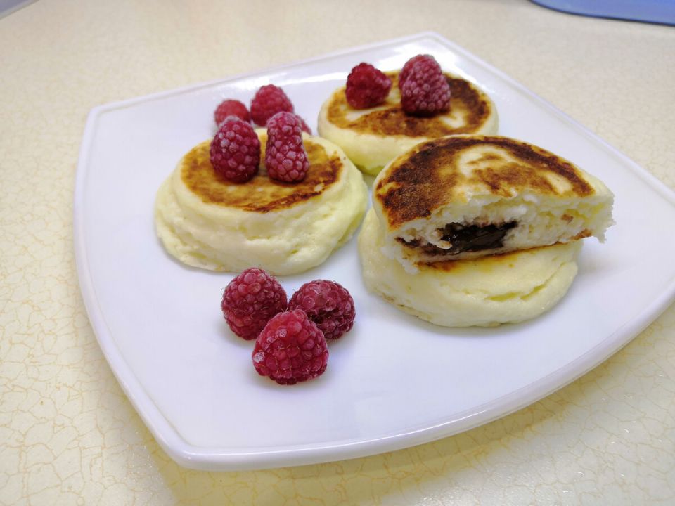 Сырники с шоколадной начинкой: кухня без лишних хлопот