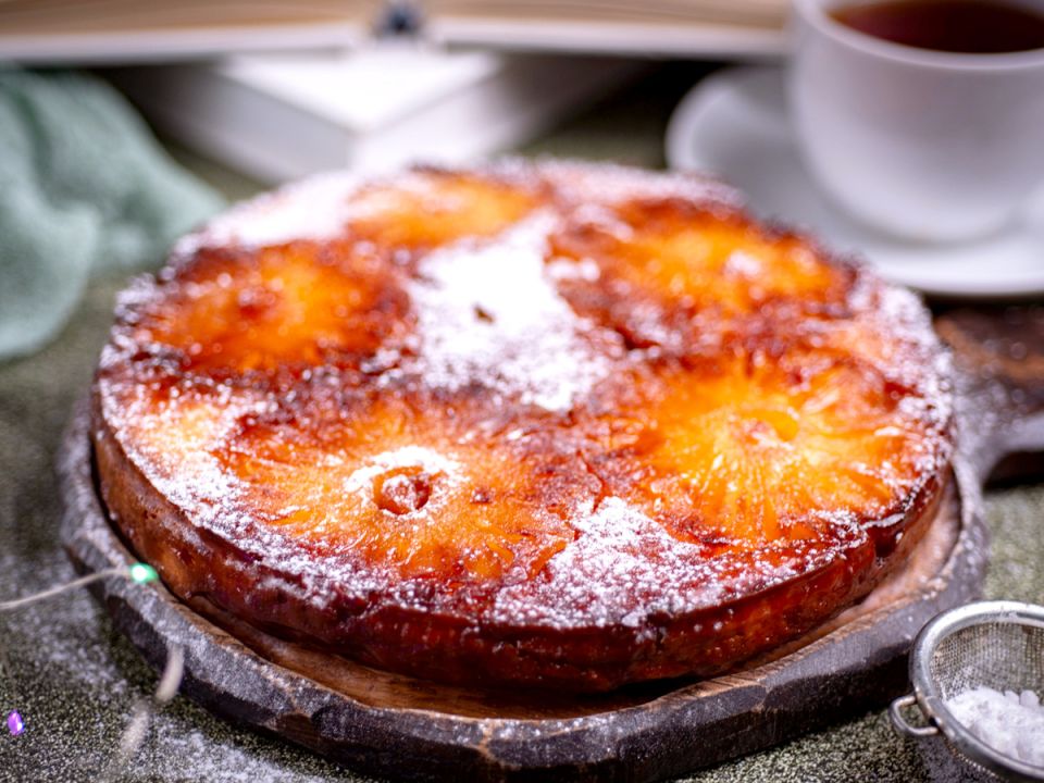 Вкуснейший сладкий перевертыш с ананасами для вашего чая