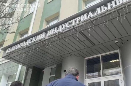     : Ѡ       