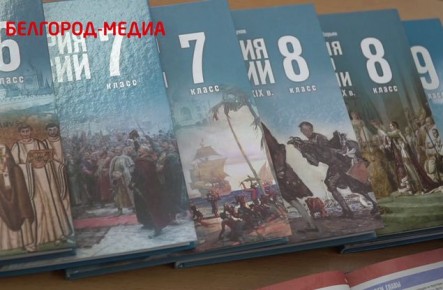 Ѡ1      