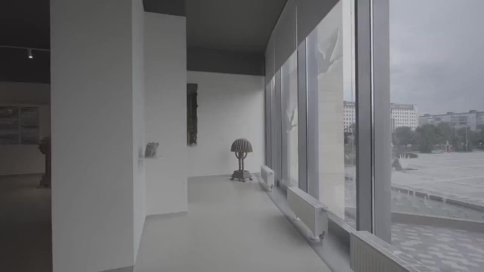  :        