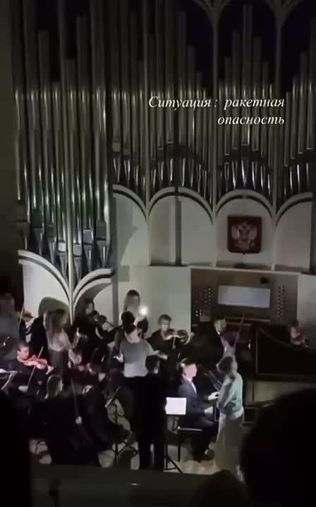  :  .     ,    