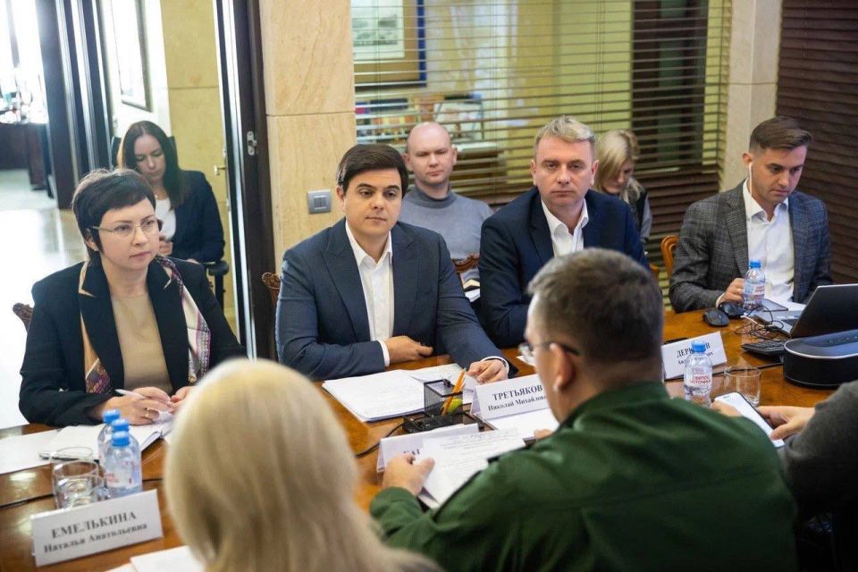 Анна Цивилева: Провела еженедельное совещание с филиалами фонда «Защитники Отечества»