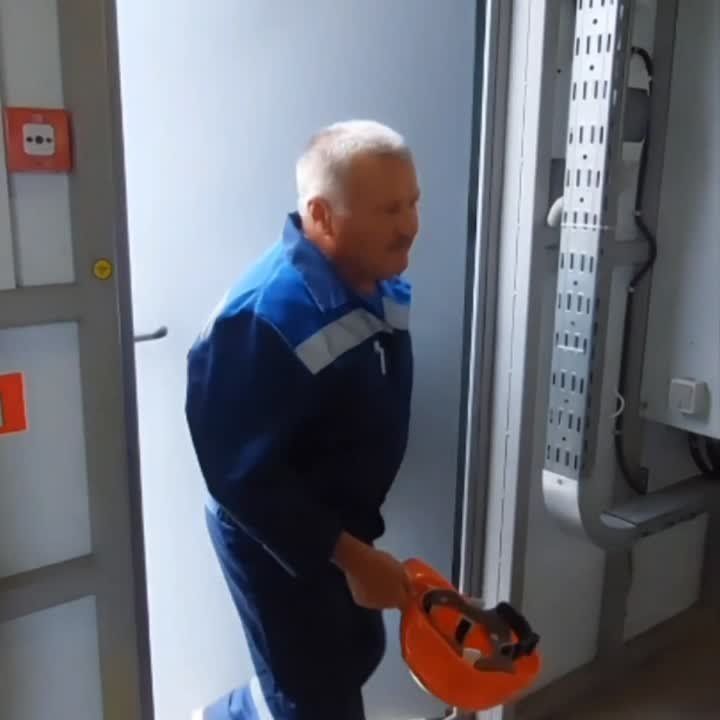  :      