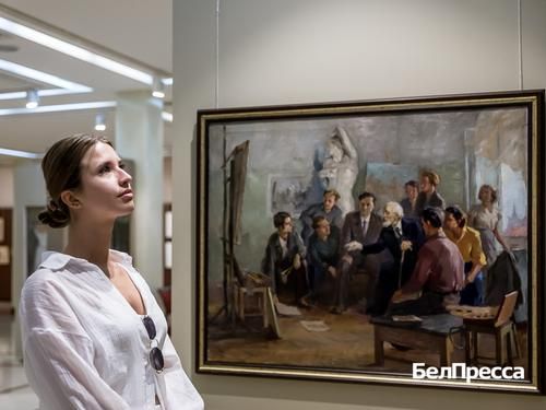 Сквозь эпохи. В Белгородском художественном музее открылась выставка «Век традиций»