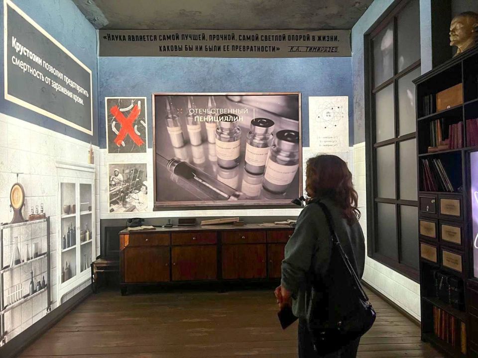 Константин Курганский: Участники Молодёжного совета «Прохоровское поле» вместе с сотрудниками музея-заповедника и библиотеки Н.И Рыжкова отправились в Москву, чтобы встретиться со специалистами из Музея Победы