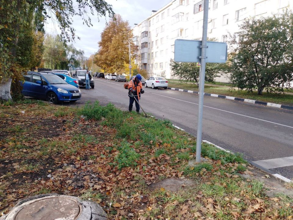 Олег Медведев: Дорогие яковлевцы!. Продолжаю информировать вас о работе наших сотрудников МБУ "Благоустройство"