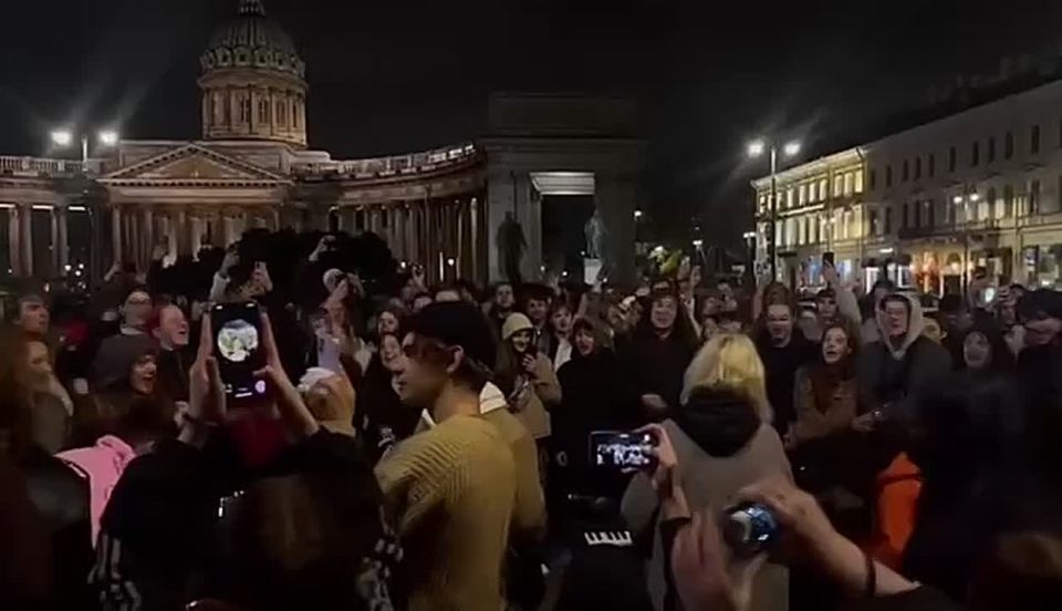 «Где вы были восемь лет,. Е***ые нелюди?!