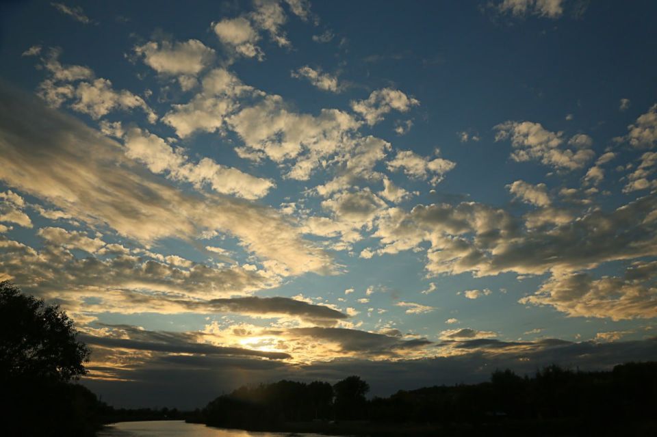С добрым утром, город. Несмотря на хмурую погоду, желаем вам доброго дня и отличного настроения! Автор фото – Валентина Егупова