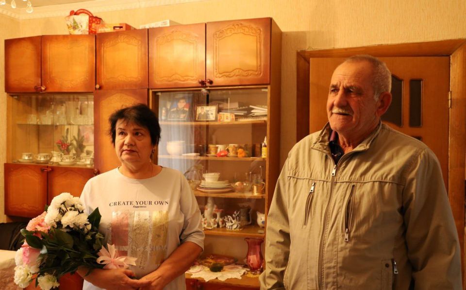 Андрей Гриднев: В преддверии важного дня навестил семью Юрия Дмитриевича и Валентины Николаевны Шевцовых, чтобы поздравить с Днём отца