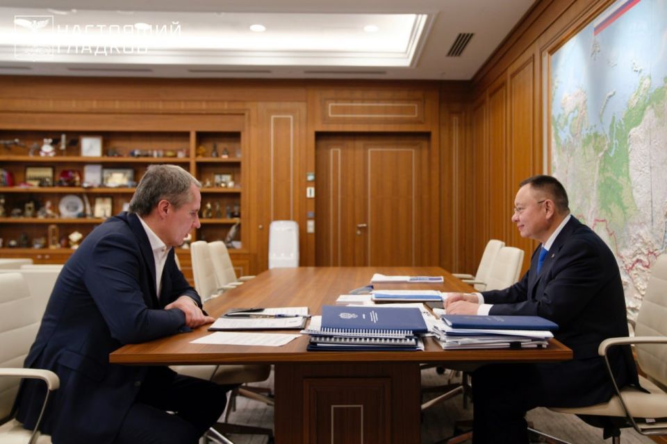 Вячеслав Гладков: Завершилась встреча с министром строительства и ЖКХ Российской Федерации Иреком Энваровичем Файзуллиным
