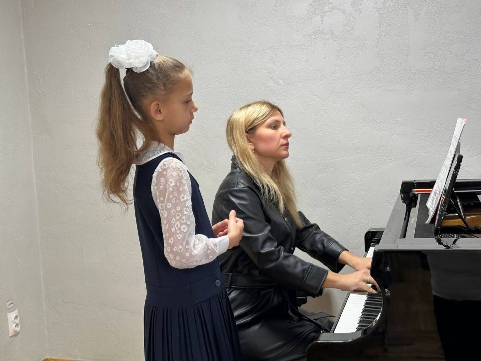 В Детской школе искусств №1 города Белгорода состоялся мастер-класс доцента кафедры фортепиано Белгородского государственного института искусств и культуры, кандидата педагогических наук, лауреата международных конкурсов...