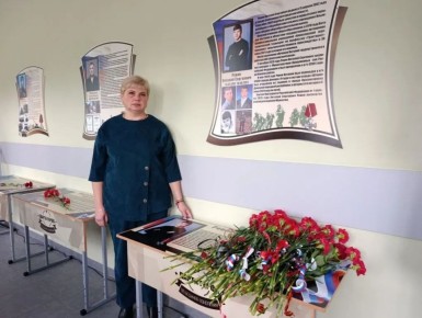 Светлана Халеева: В Ильинской школе состоялось торжественное и волнительное событие — открытие «Парты Героя» в честь выпускника, Виталия Сергеевича Ревина, героически погибшего в ходе специальной военной операции