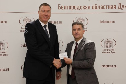 Сегодня на заседании Облдумы вакантный мандат депутата передан Тарасу Хтею (партия «ЕДИНАЯ РОССИЯ»)