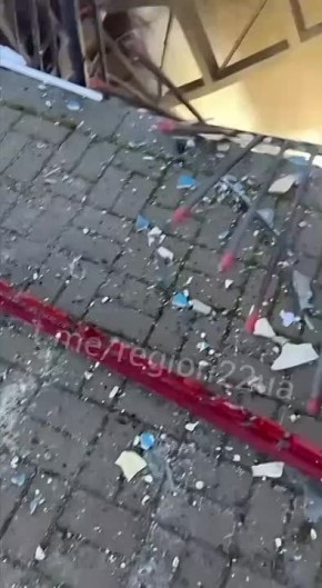 Сообщается, что на видео последствия удара ВСУ по дамбе Белгородского водохранилища