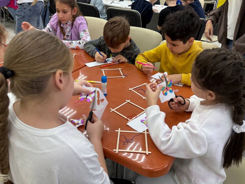 Сотрудники историко-культурного комплекса «Новая Слобода» провели мастер-класс в Центре образования №1