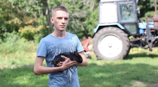 Прибыльное поголовье. Соцконтракт помог отцу и сыну из Красненского района вести своё дело