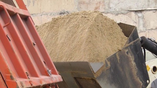 Для борьбы с гололёдом на дорогах Белгорода заготовили более 24 тысяч тонн песко-соляной смеси