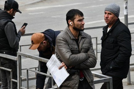 В Белгородской области мигрантам решили запретить работать в магазинах