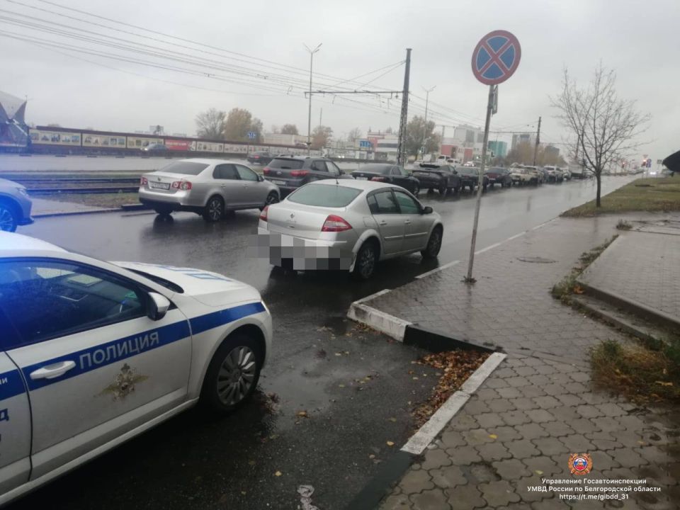 #СВОДКА_ДТП. По предварительным данным, вчера около 15 часов 35 минут на пр. А. Угарова 54-летний водитель, управляя автомобилем «Рено Меган», при движении задним ходом совершил наезд на 64-летнюю женщину, переходящую...