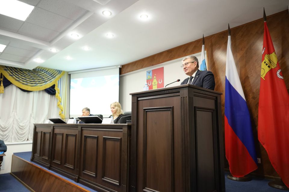 Сегодня на очередном втором заседании Совета депутатов Шебекинского муниципального округа второго созыва депутаты поддержали кандидатуру Андрея Николаевича Гриднева на пост главы администрации