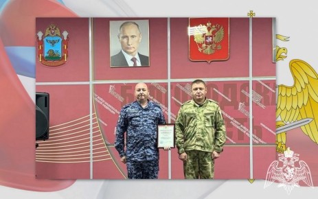 Начальник Управления Росгвардии по Белгородской области генерал-лейтенант полиции Дмитрий Мещерин поздравил с профессиональным праздником сотрудников и ветеранов вневедомственной охраны