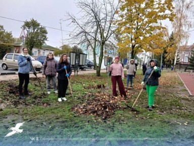 Чистота и порядок – общая забота: грайворонская школа преобразилась благодаря субботнику
