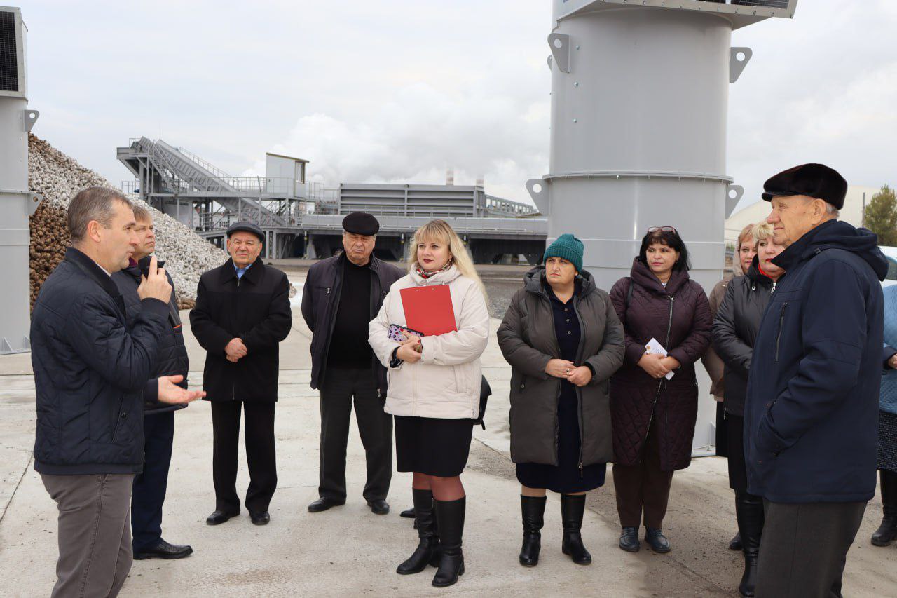 Сегодня в городском поселении «Поселок Пятницкое» состоялось выездное заседание коллегии, посвященное оценке достижений поселения и обсуждению перспектив развития