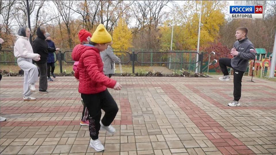В День тренера спортивный праздник для воспитанников Белгородского центра развития и социализации ребёнка организовали активисты Молодёжки Народного фронта