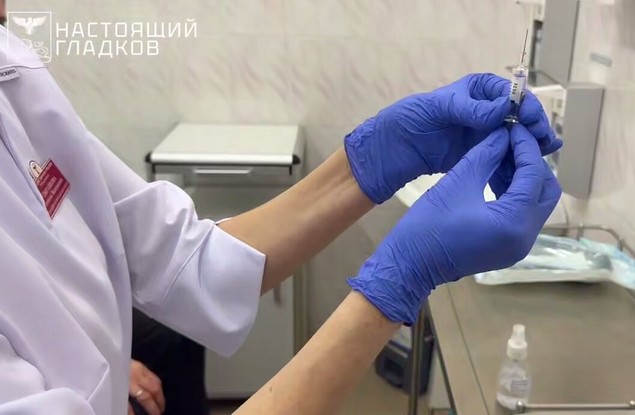 Вячеслав Гладков рассказал, что более 463 000 белгородцев сделали прививку от гриппа