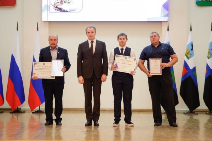 Андрей Миськов: В Белгороде состоялась торжественная церемония награждения именными стипендиями Губернатора Белгородской области Вячеслава Владимировича Гладкова, учреждёнными для поддержки одарённых и талантливых детей в...