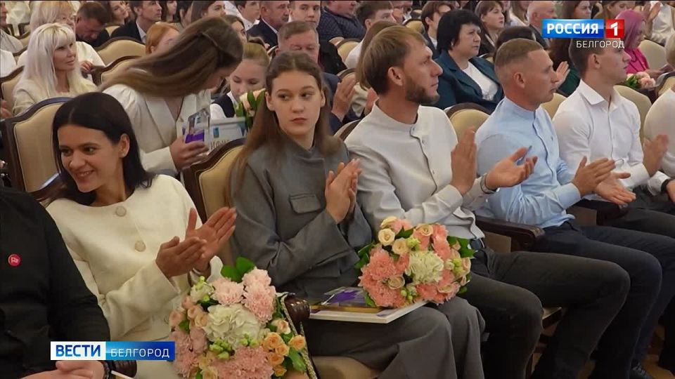 В свои 15 лет Полина Сивкова из Старого Оскола – мастер спорта по плаванию