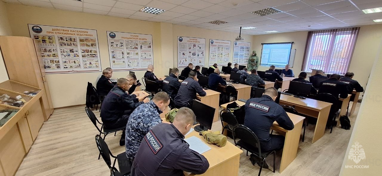 Сотрудников полиции подготовили к действиям в экстремальных ситуациях