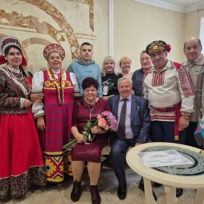 Татьяна Круглякова: 55 лет в унисон. Супруги Анатолий Дмитриевич и Раиса Семёновна Немыкины отпраздновали изумрудную свадьбу