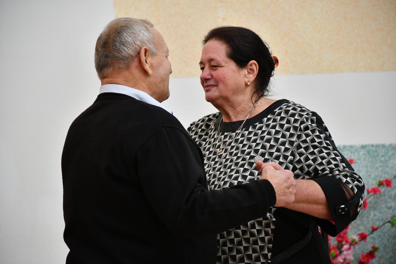 Галина Руденко: Алексей Иванович и Мария Александровна Платохины отметили золотую свадьбу, спустя 50 лет вновь обменявшись обручальными кольцами