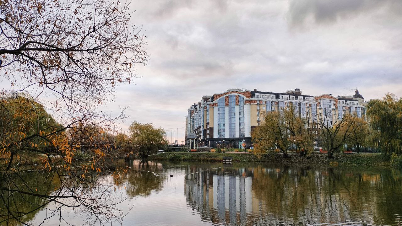 В субботу, 8 ноября, будет облачно с прояснениями