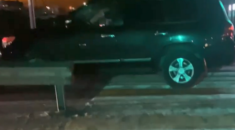 Внедорожник сбил троих детей на пешеходном переходе в Белгородском районе