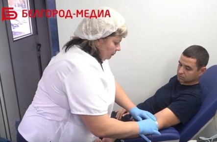 В Белгороде провели донорскую акцию с участием студентов, сотрудников Росгвардии и Госавтоинспекции