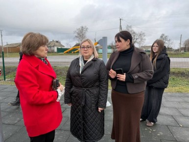 Олег Медведев: Наш округ посетила заместитель министра общественных коммуникаций Белгородской области, Анна Петровна Куташова