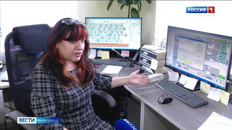 Вражеский беспилотник атаковал многоэтажку в Белгородском районе, следом в службу спасения поступает ещё один сигнал: пропал свет, отключился лифт, внутри – люди