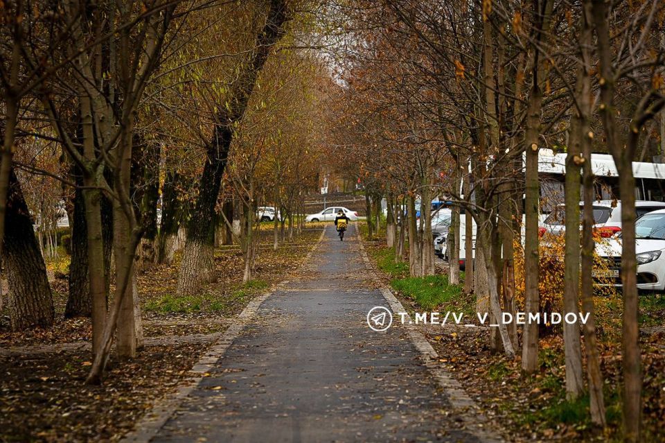 Мэр Валентин Демидов проверил строительство новых участков велопешеходных дорожек в Белгороде
