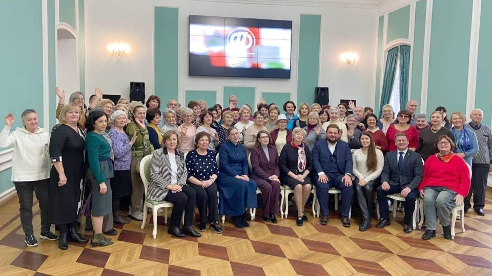 Белгородские пенсионеры могут поступить в университет «Лидеры серебряного возраста»