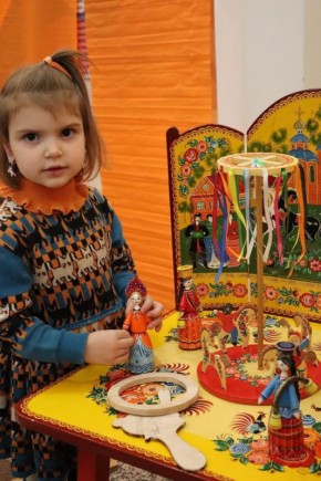 Сегодня в Центре культурного развития «Звёздный» состоялся VI открытый фестиваль традиционной народной игрушки «Балушка. В тереме мастеров», собравший лучших мастеров Белгородской области, каждый из которых привез с собой...