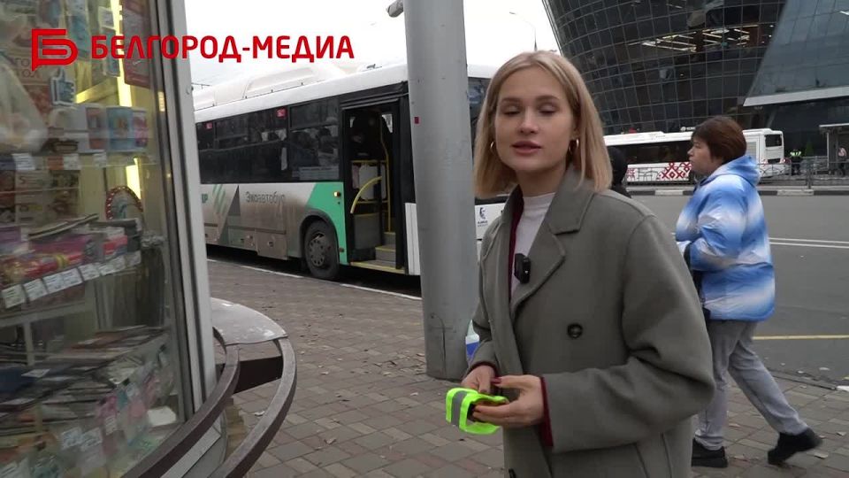 Какая светоотражающая повязка эффективнее: оранжевая или зелёная?