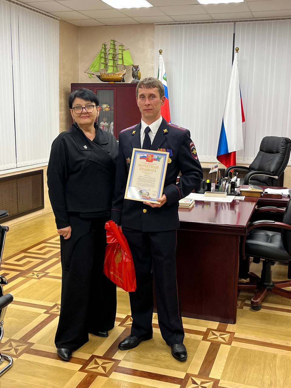 Владимир Переверзев: Завершаем день на позитивной ноте! Сегодня слова благодарности и признательности — нашим участковым уполномоченным Борисовского отдела внутренних дел