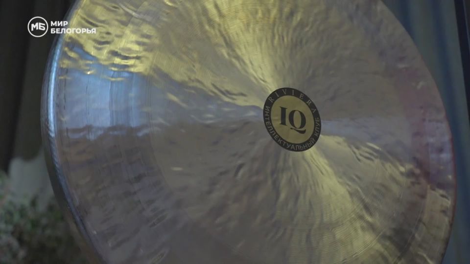 Продолжаем следить за «битвой умов» интеллектуального клуба Riviera IQ